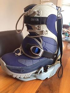 Rossignol women's step in snowboard binding and boots