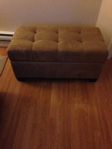 Storage ottoman