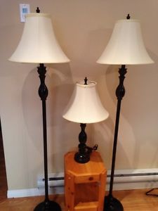Three piece lamp set
