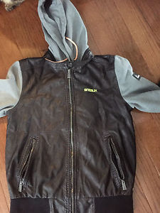 Wanted: Leather jacket / hoodie sleeves and hood