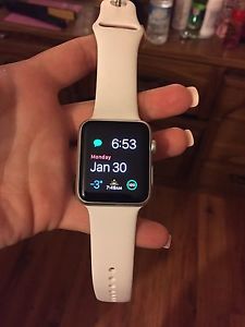 Wanted: Looking to trade my 42 mm Apple Watch for an iPad