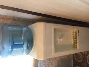 Water cooler (electric), 2 jugs