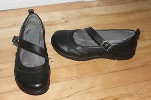 Womens Leather Mary Jane Shoes 8 W with Cusioned Arch