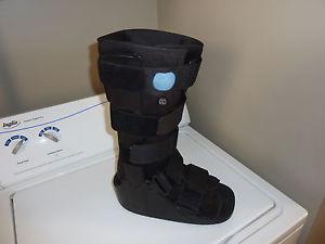 XL cast boot