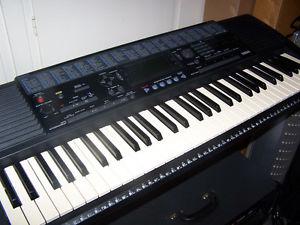 Yamaha PSR-320 Keyboard