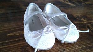 little girls sparkly white shoes