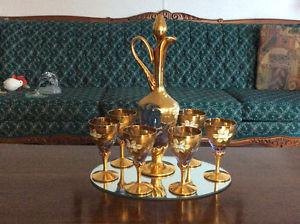 Gold plated wine decanter and 6 goblets - Made in Italy