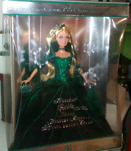HOLIDAY BARBIE COLLECTOR SPECIAL  EDITION GREEN DRESS