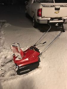 Honda HS35 Snowblower