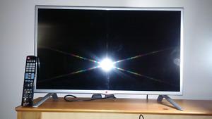 LG 32" Smart TV LED