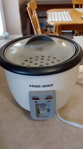 Rice cooker/ vegetable steamer