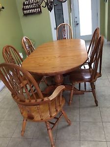 Solid Oak. Table and chair set