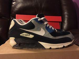 Used - size 11- Air max 90