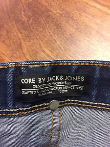 Wanted: 31x32 jack and jones jeans for boys/smaller men