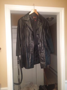 Woman's Danier Leather coat size 2X