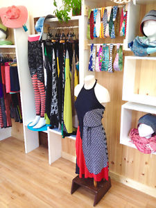 wall display units, clothing racks, store or shop display
