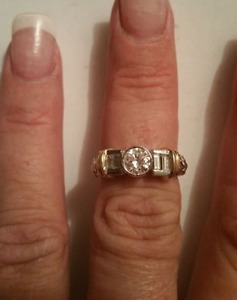 14 kt White Gold Diamond Engagement Ring
