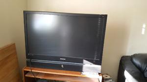 42 inch Samsung HD TV for sale.