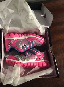 Brand new Wilson toddler sneakers size 8