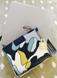 FOSSIL Wallet- New with tags