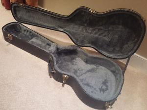 Hard Shell Acoustic Case for FOLK size guitar - $60