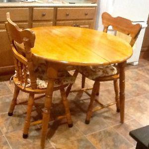 Price REDUCED on Solid Maple kitchen table & 4 chairs!!