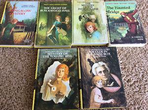 Set of 5 Nancy Drew books