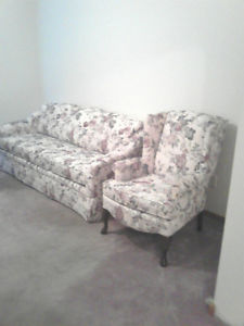 Sofa and Chair Floral Pattern (made by Superstyle/Simmons)