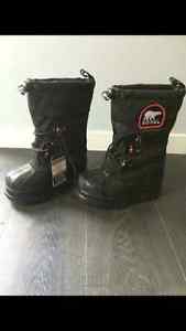 Sorel Boots Size 1, never worn