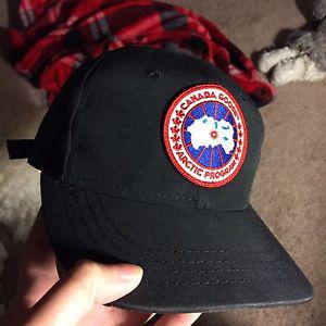 CANADA GOOSE HAT