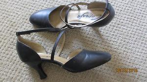Capezio Ladies Ballroom Dance Shoes