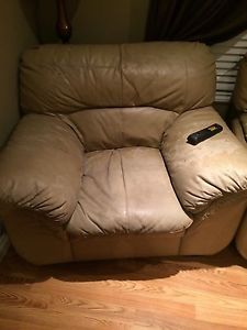 Comfy Couch Set Best offer takes it