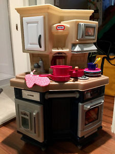 Little Tikes Super Chef Kitchen