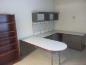 Looking for an L, U or straight executive desk /