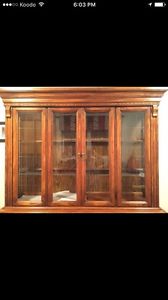 Mint Condition Vintage Hutch and Display