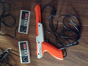 Nes controllers and zapper