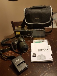 Nikon D VR Kit including 32GB Memory Card & Bag