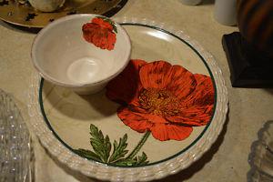 Poppy serving plate and dipping bowl