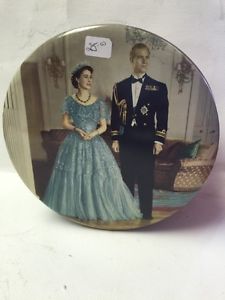Vintage Queen Elizabeth Commemorative Tin $25.
