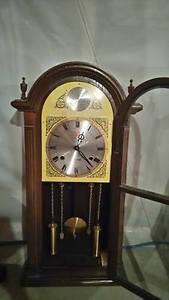 wall clock in working condition(made of wood)very Beautiful!