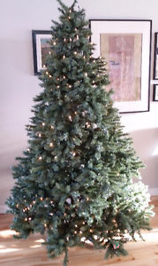 Noma Pre Lit Christmas Tree
