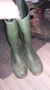 Baffin rubber boots