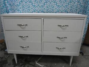 DRESSER!