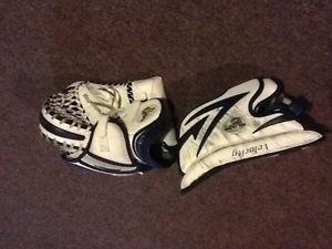 Goalie glove and trapper