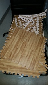 Wood Grain Puzzle Mat Floor With Case