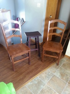 chairs and stool