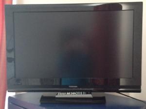 32 inch Toshiba TV