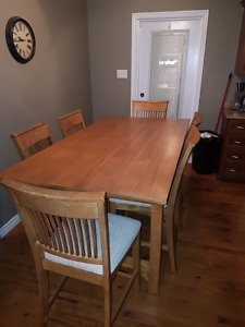 6 seat pub style table and chairs