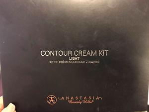 Anastasia Beverly Hills Contour Cream Kit in Light, NIB $40