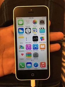 Iphone 5c 16gb locked with Bell
